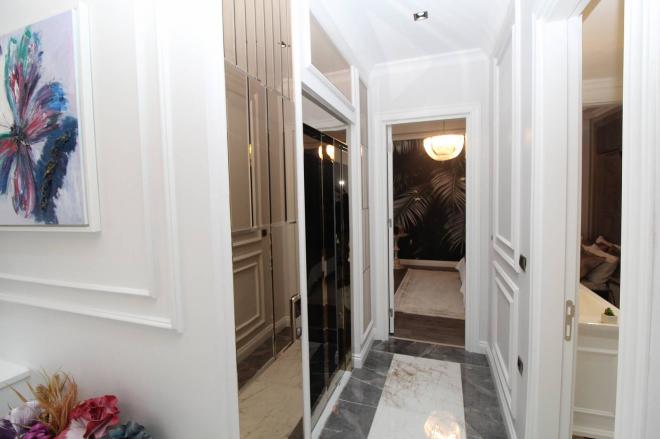 Вилла 5+2 с видом на море в Стамбуле