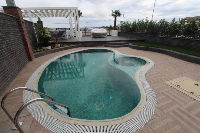 Вилла 5+2 с видом на море в Стамбуле