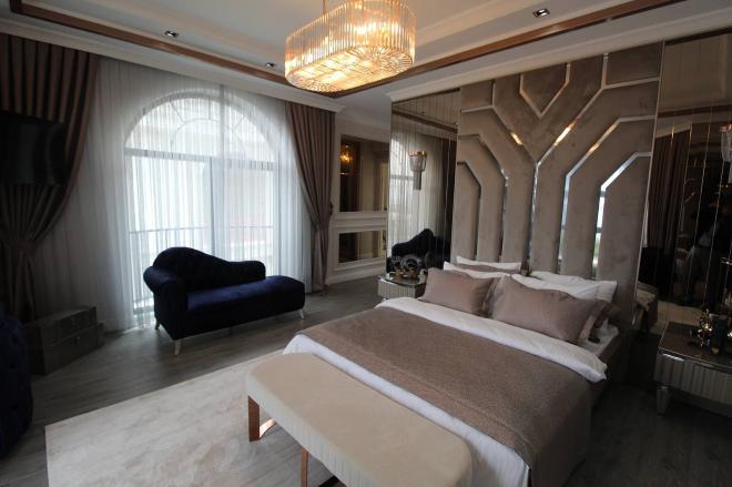 Вилла 5+2 с видом на море в Стамбуле