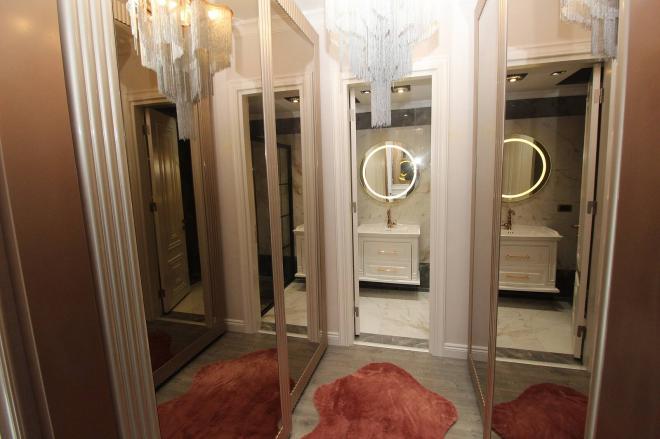 Вилла 5+2 с видом на море в Стамбуле