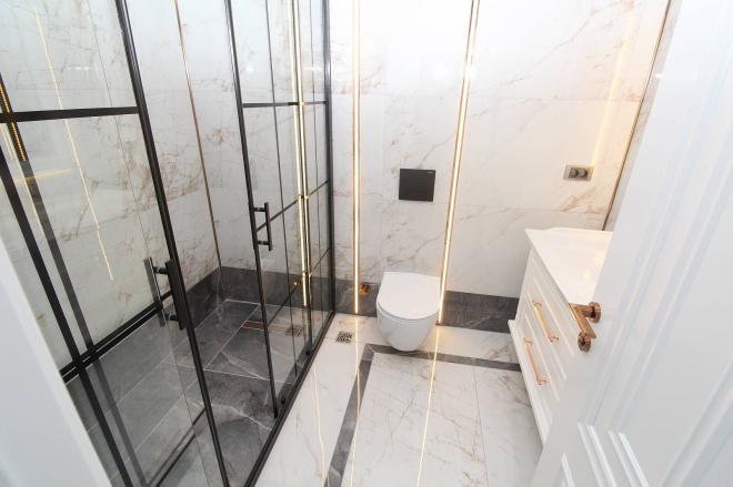 Вилла 5+2 с видом на море в Стамбуле