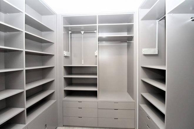 Квартира 1+1 с видом на море в Стамбуле