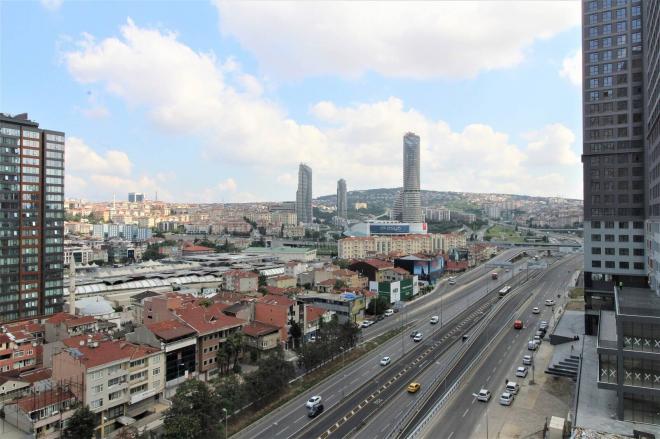 Квартира 2+1 с видом на море в Стамбуле