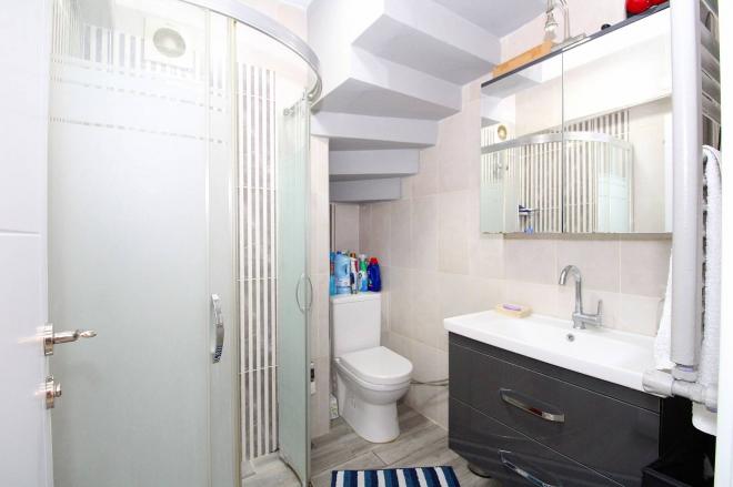 Пентхаус 5+1 с видом на море в Стамбуле