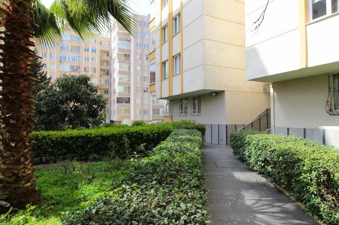 Пентхаус 5+1 с видом на море в Стамбуле