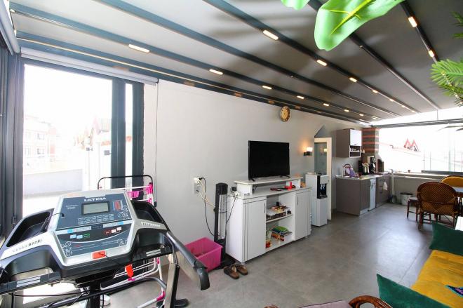 Пентхаус 5+1 с видом на море в Стамбуле