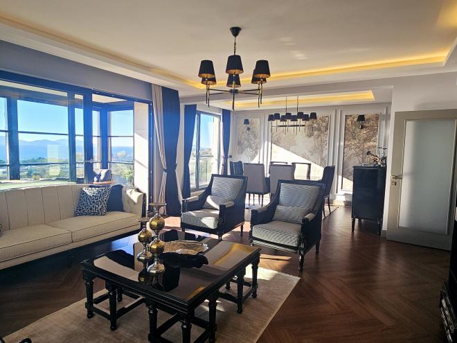 Квартира 3+1 с видом на море в Стамбуле