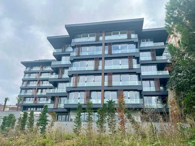 Квартира 4+1 с видом на море в Стамбуле