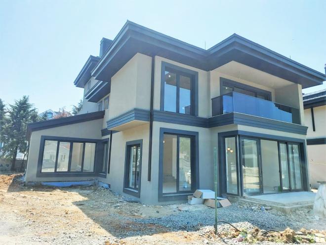 Вилла 4+1 в Стамбуле