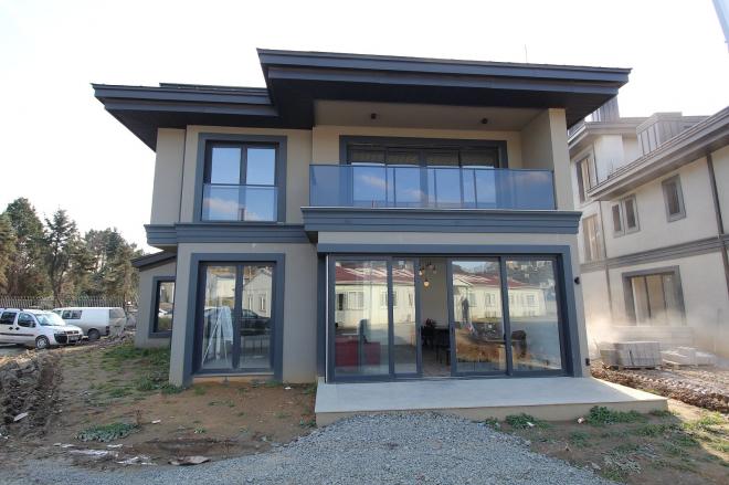 Вилла 4+1 в Стамбуле