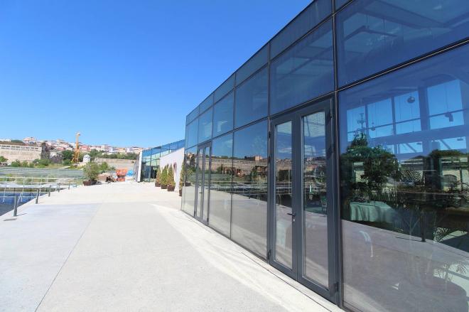 Квартира 1+1 с видом на море в Стамбуле