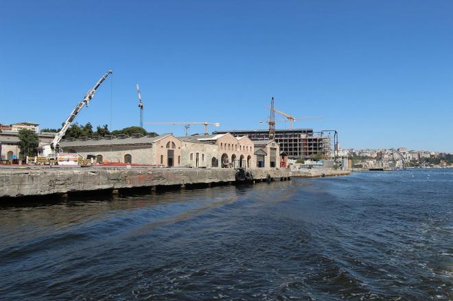 Квартира 2+1 с видом на море в Стамбуле