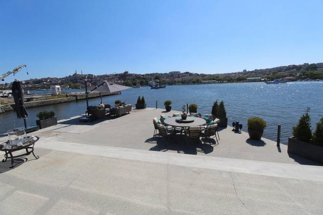 Квартира 3+1 с видом на море в Стамбуле