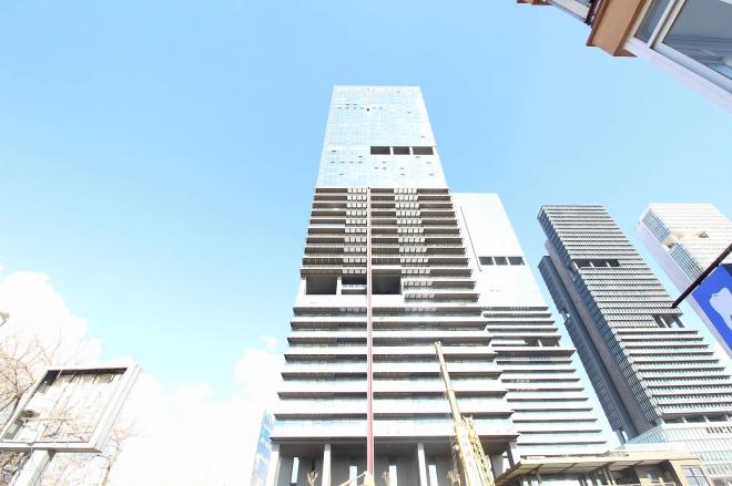 Квартира 4+1 с видом на море в Стамбуле