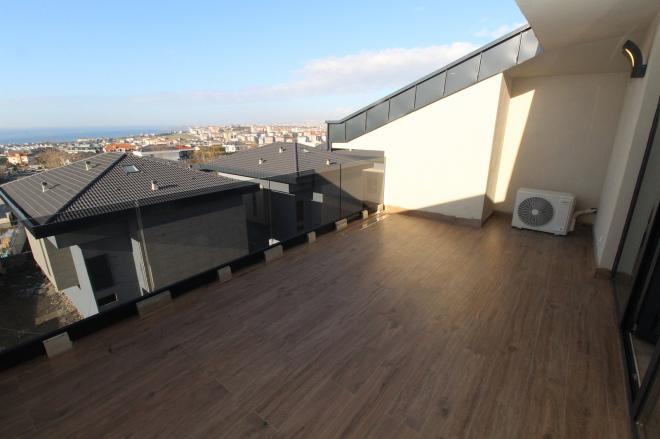 Вилла 4+2 с видом на море в Стамбуле