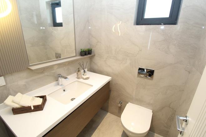 Вилла 4+2 с видом на море в Стамбуле