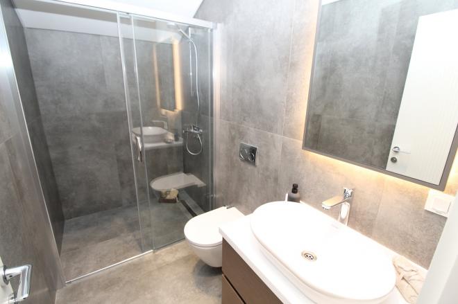 Вилла 4+2 с видом на море в Стамбуле