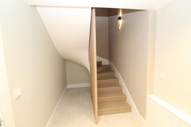 Вилла 4+2 с видом на море в Стамбуле