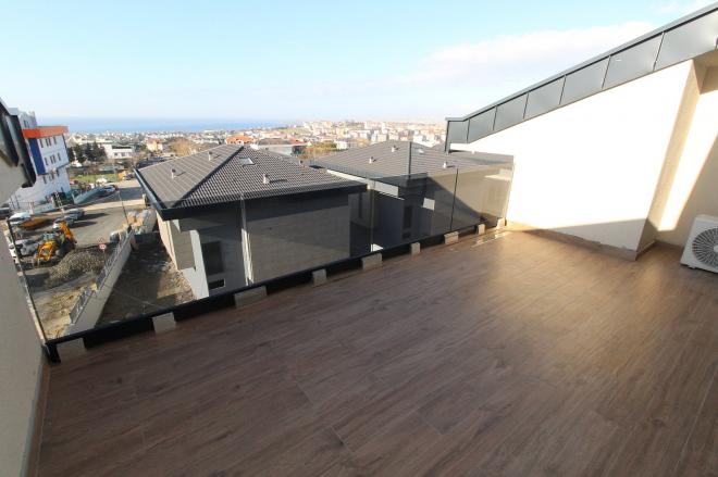 Вилла 4+2 с видом на море в Стамбуле