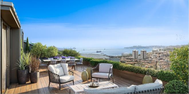 Квартира 4+1 с видом на море в Стамбуле