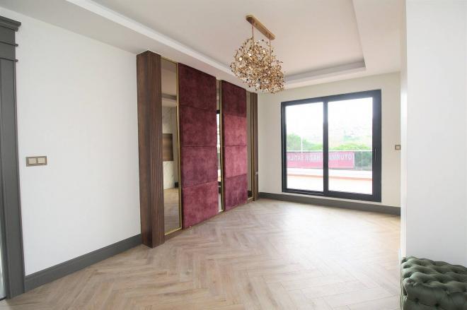 Вилла 5+2 в Стамбуле