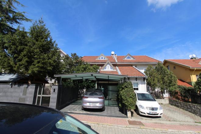 Вилла 6+1 в Стамбуле