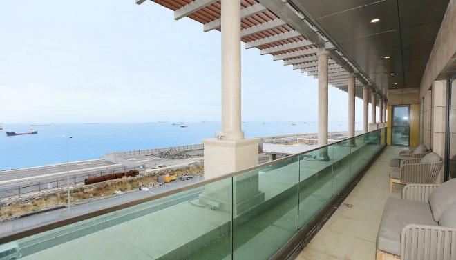 Квартира 4+1 с видом на море в Стамбуле