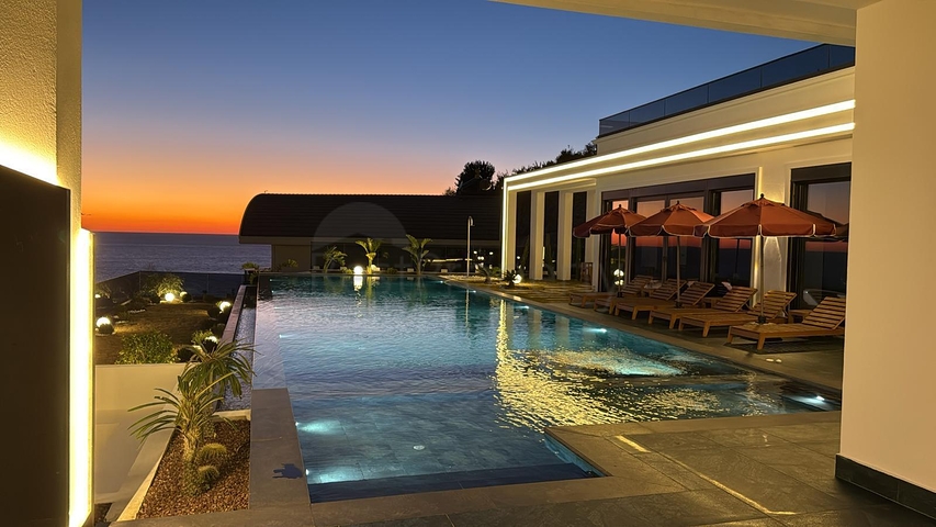 Частная вилла по дизайнерскому проекту