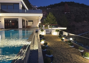 Частная вилла по дизайнерскому проекту