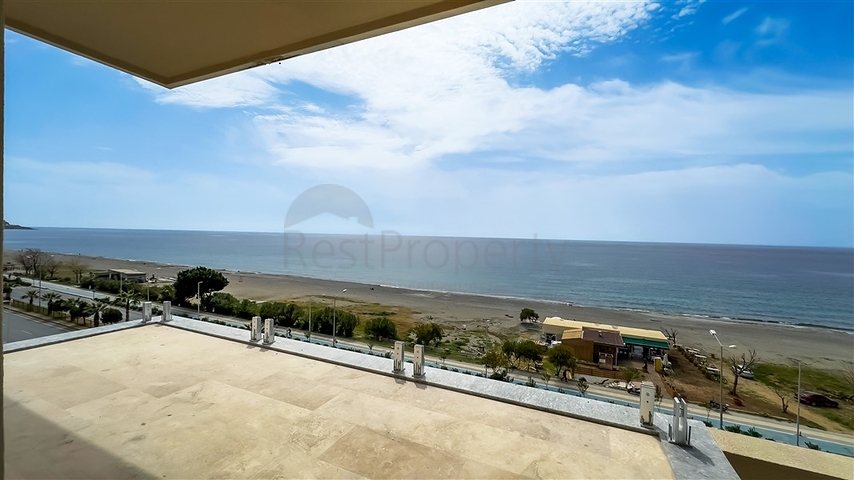 Роскошный проект на первой береговой линии в Махмутларе