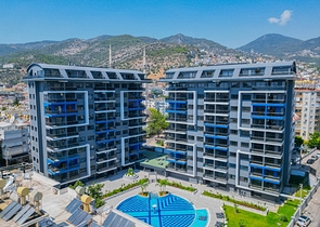 Комплекс с отельной инфраструктурой у пляжа Клеопатры