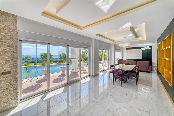 Вилла в центре Алании