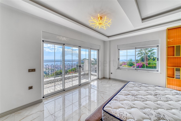 Вилла в центре Алании