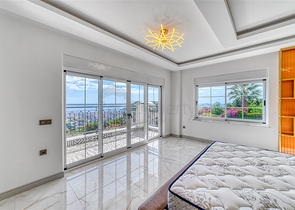 Вилла в центре Алании