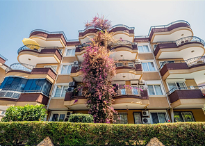 Просторная квартира 1+1 в 400 метрах от моря в районе Оба