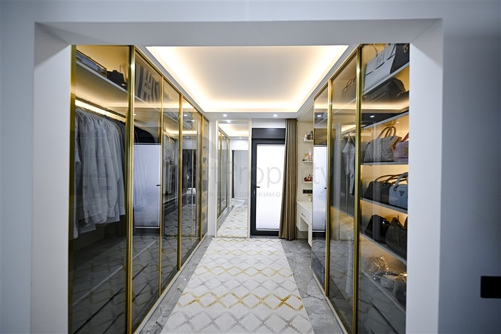 Вилла в уникальной локации в самом сердце Алании