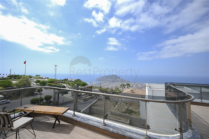 Вилла в уникальной локации в самом сердце Алании