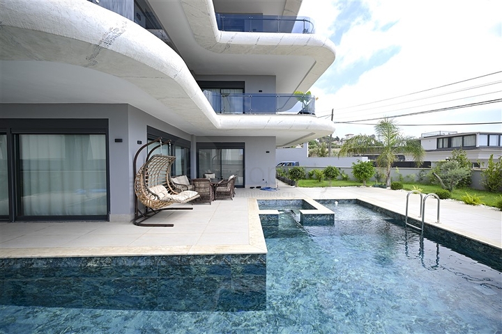 Вилла в уникальной локации в самом сердце Алании