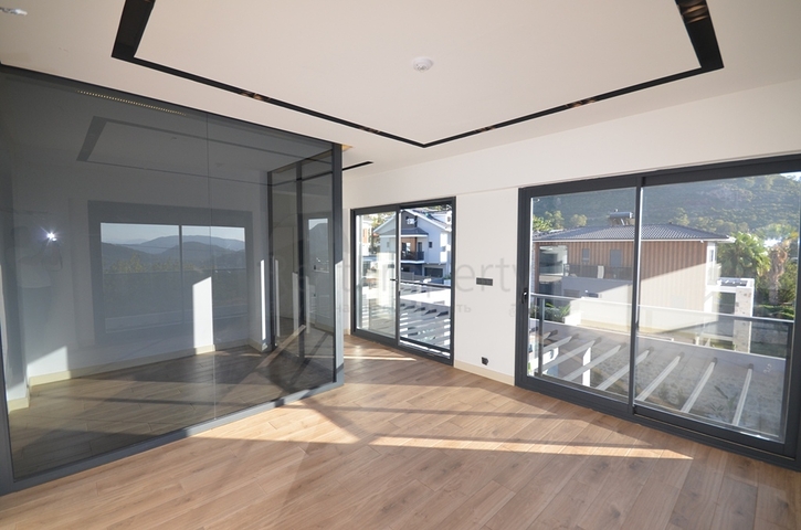 Вилла планировки 4+1 в районе Фетхие - Анталия 