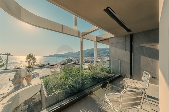 Премиальный комплекс у подножья крепости в Алании