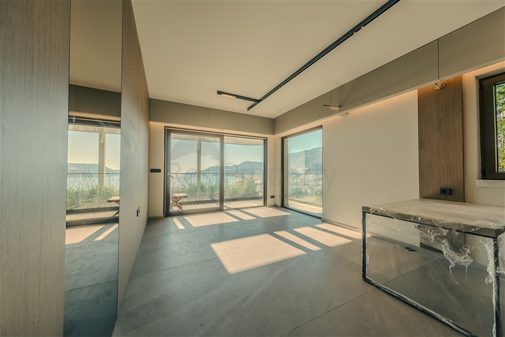 Премиальный комплекс у подножья крепости в Алании