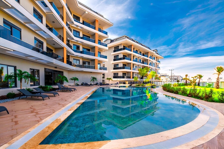 Двухкомнатная квартира в новом комплексе в районе Оба