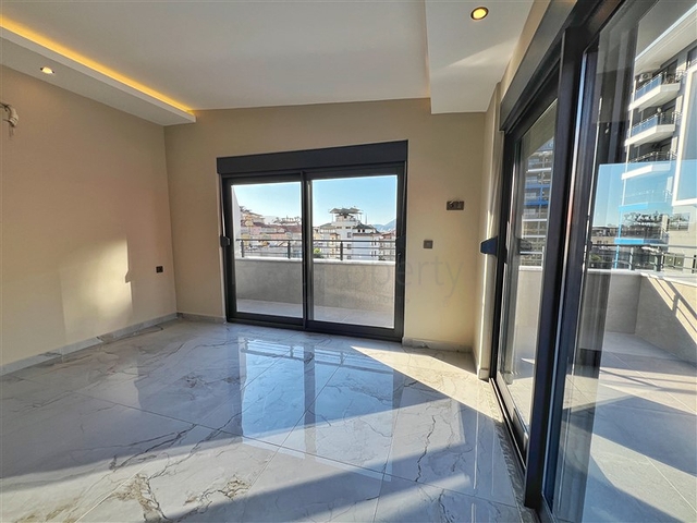 Новый проект в 600 м от пляжа Клеопатра 