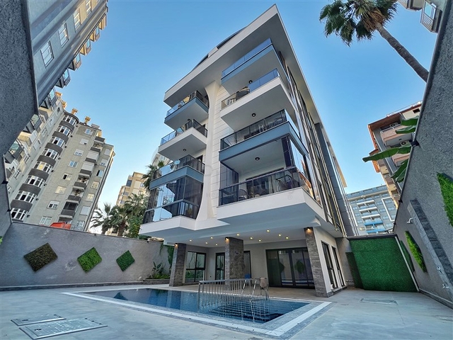 Новый проект в 600 м от пляжа Клеопатра 