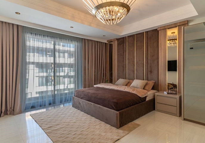 Шикарный пентхаус под гражданство с собственным бассейном 