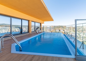 Шикарный пентхаус под гражданство с собственным бассейном 