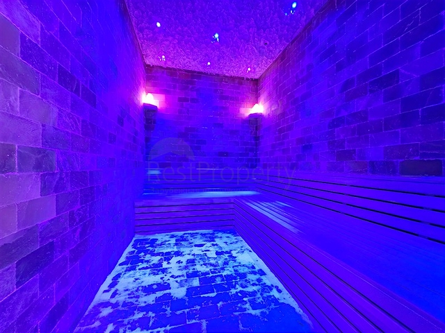 Современная меблированная квартира 1+1 в новом комплексе в центре Аланьи