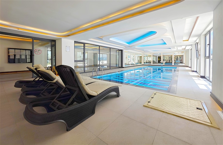 Современная меблированная квартира 1+1 в новом комплексе в центре Аланьи