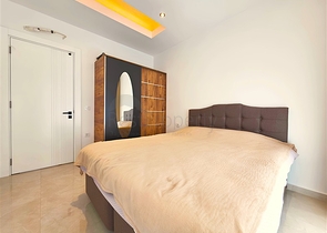 Современная меблированная квартира 1+1 в новом комплексе в центре Аланьи