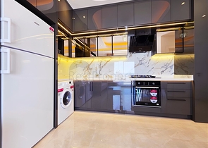 Современная меблированная квартира 1+1 в новом комплексе в центре Аланьи